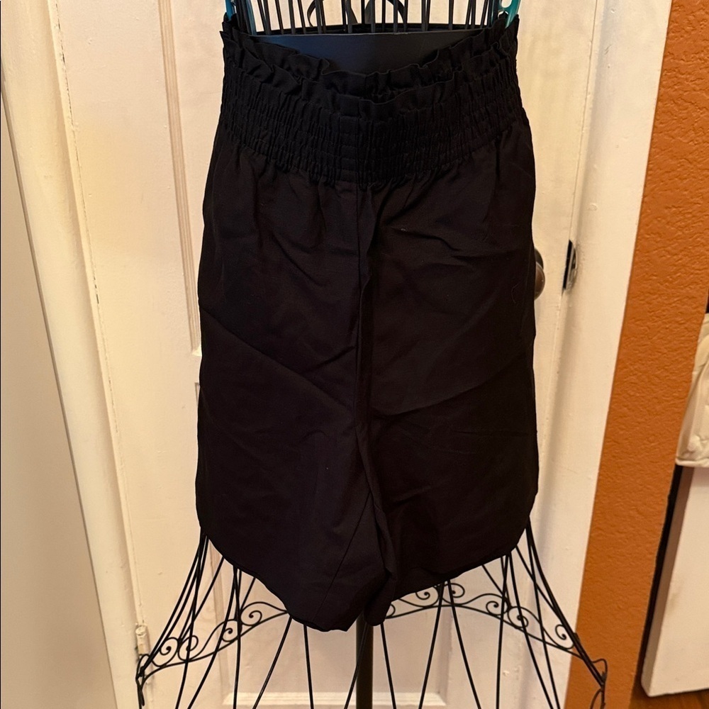 NWT Ann Taylor High Waist Black Women's Shorts-Sz M